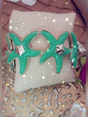Aqua Teal Starfish Goldtone Stretch Bracelet